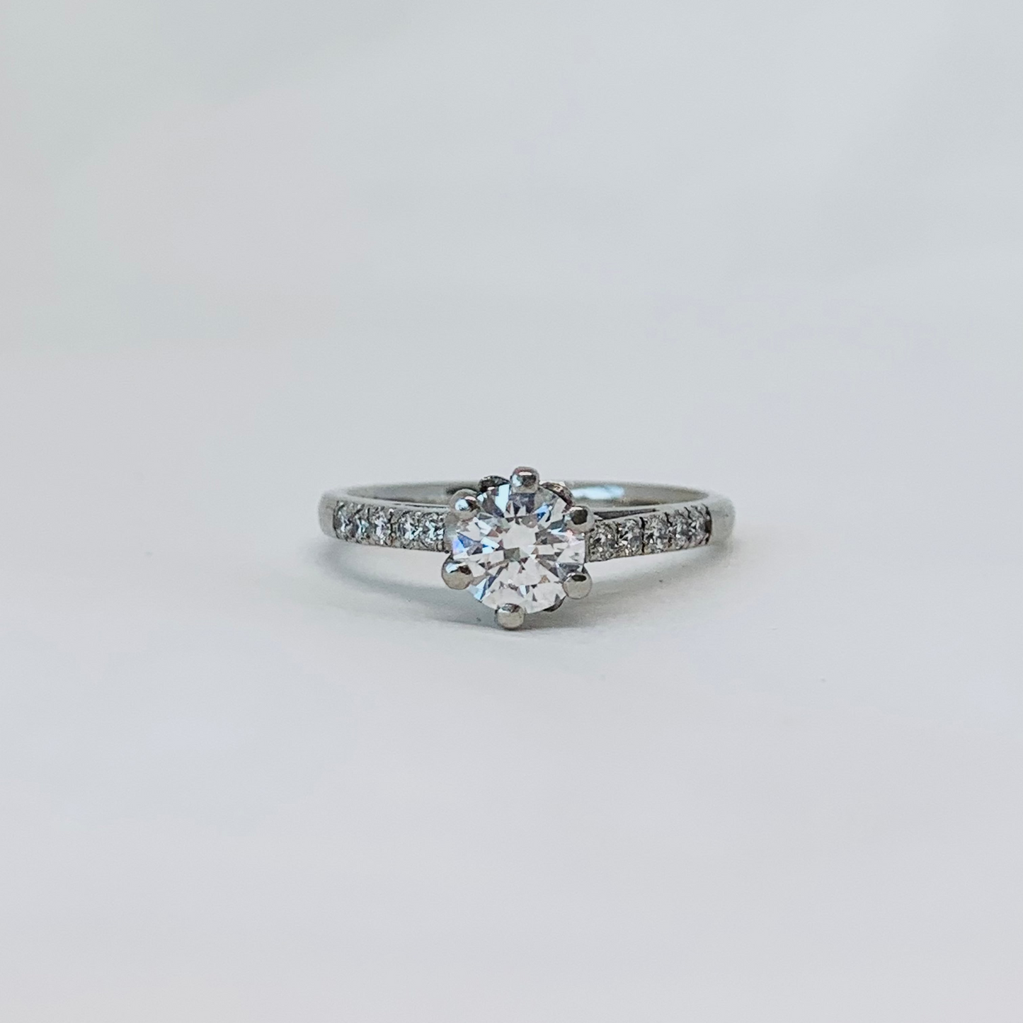Anillo Lada