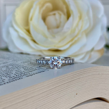 Anillo Minerva
