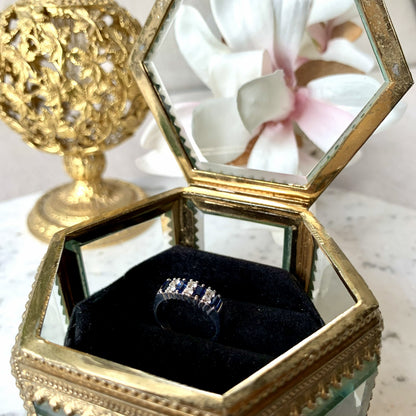 Anillo Isis
