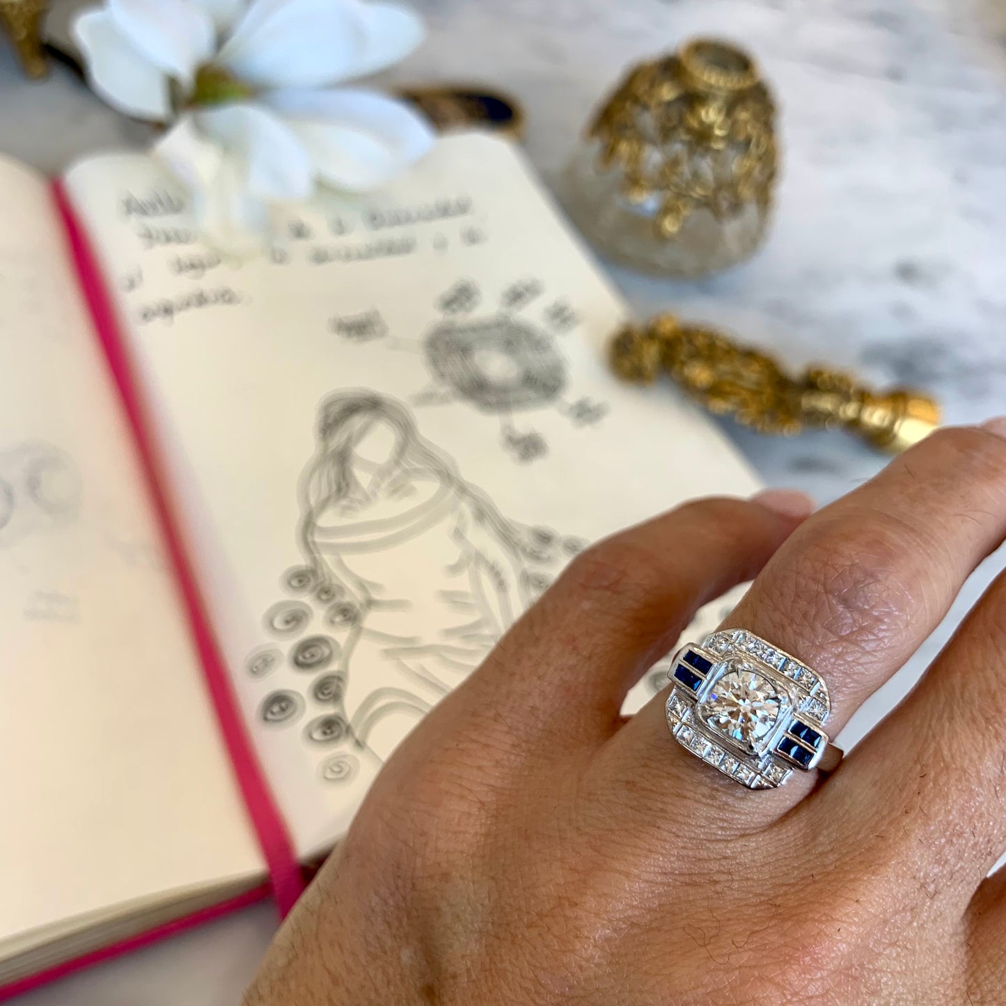Anillo Devi