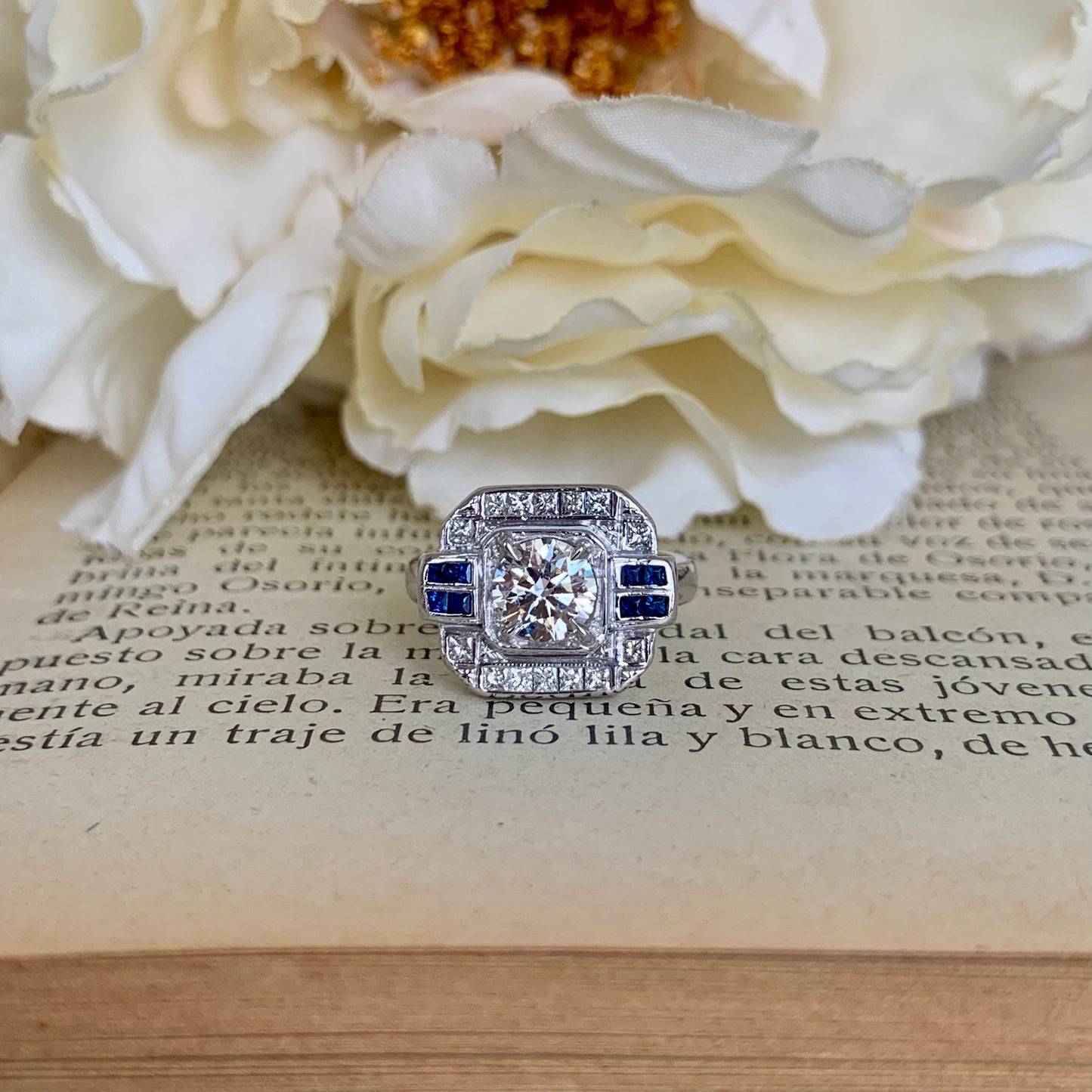 Anillo Devi