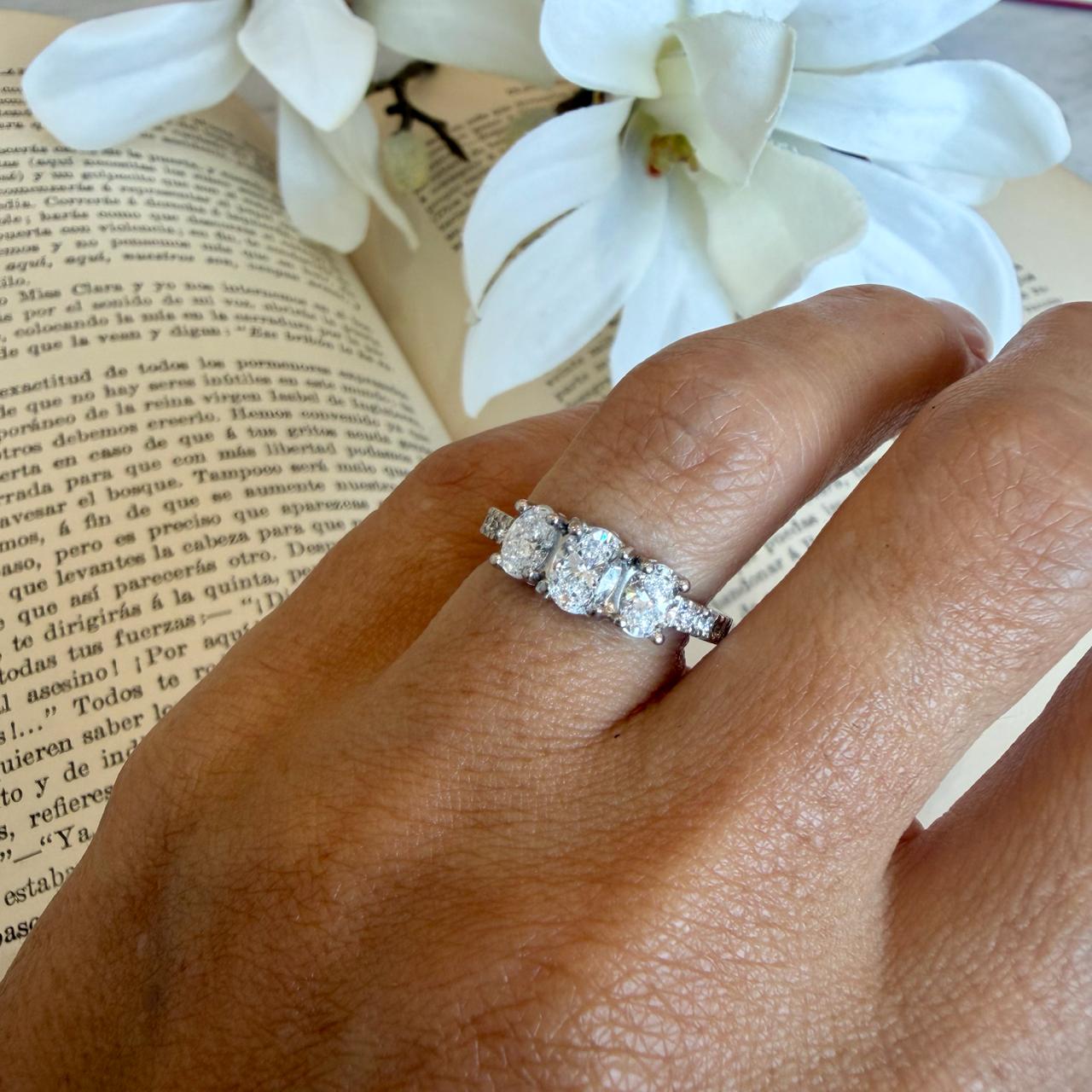 Anillo Eleos